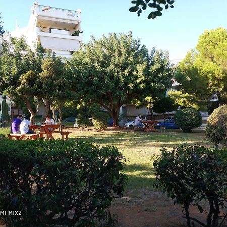 Beautiful House In Alimos Near To The Beach And Metro 아테네 외부 사진