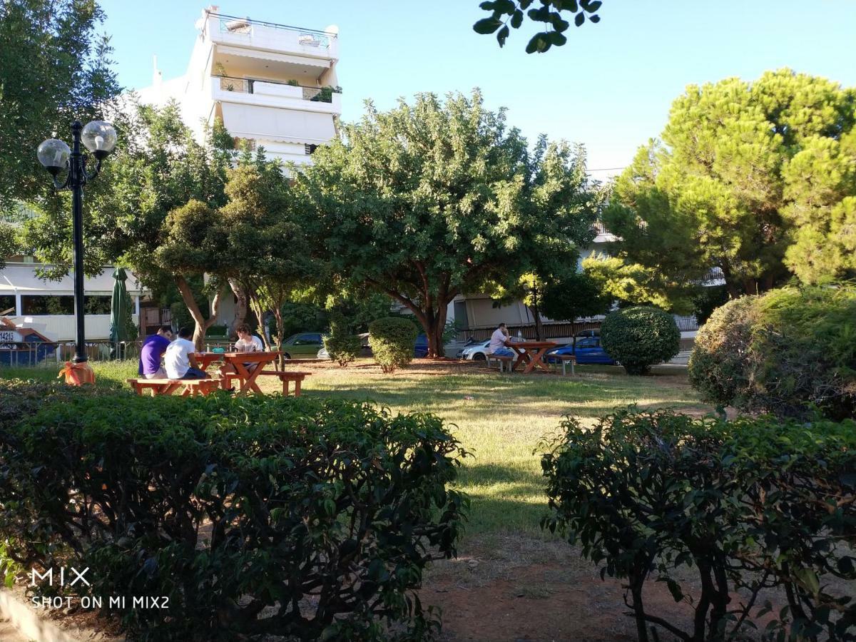 Beautiful House In Alimos Near To The Beach And Metro 아테네 외부 사진