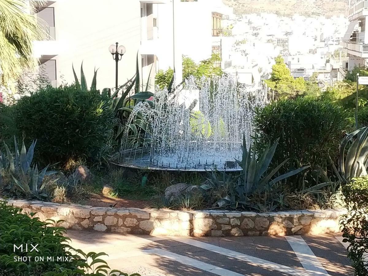 Beautiful House In Alimos Near To The Beach And Metro 아테네 외부 사진